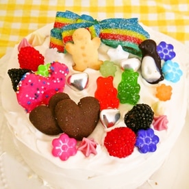 パーティーに 簡単 楽しいサプライズケーキ レシピ 作り方 By Hirokoh ひろこぉ 楽天レシピ